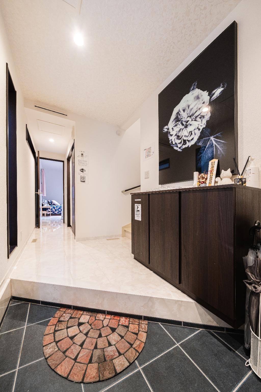 QiQi House Elegant